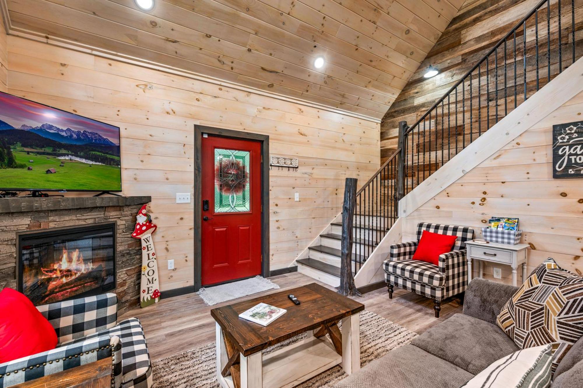 Lil Cabin In The Cove! Mtn Views, Theater, Hot Tub, Games, King Beds, Prime Location! เซอเวียร์วีล ภายนอก รูปภาพ