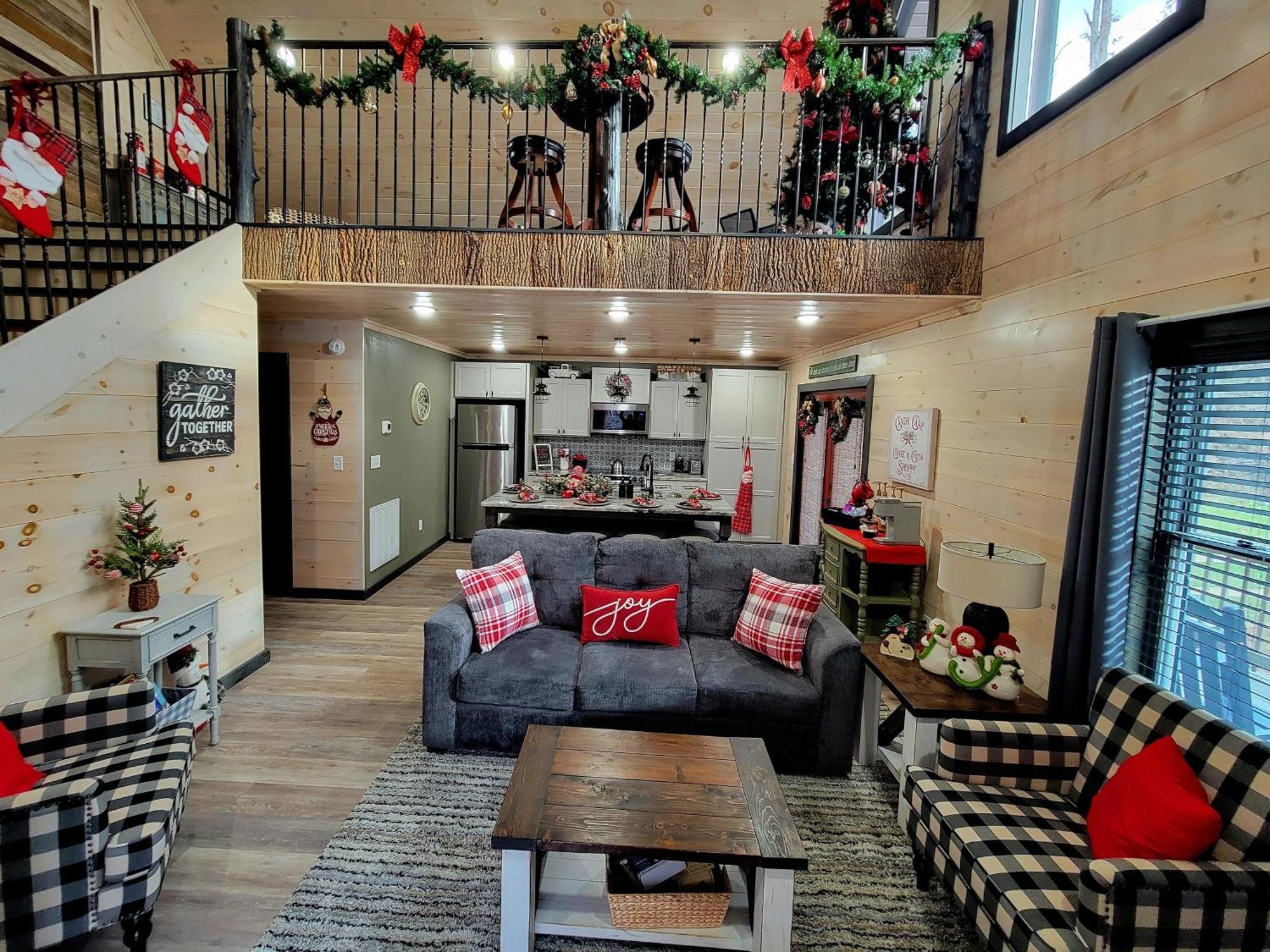 Lil Cabin In The Cove! Mtn Views, Theater, Hot Tub, Games, King Beds, Prime Location! เซอเวียร์วีล ภายนอก รูปภาพ